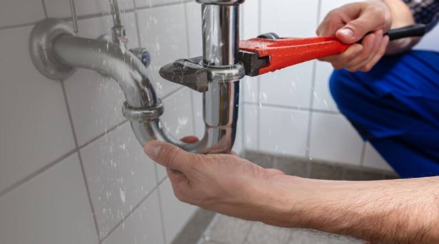 Expert burst pipe repair services in Linthicum Heights, MD